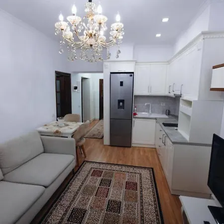 Apartment Shallvaret Center Tirana