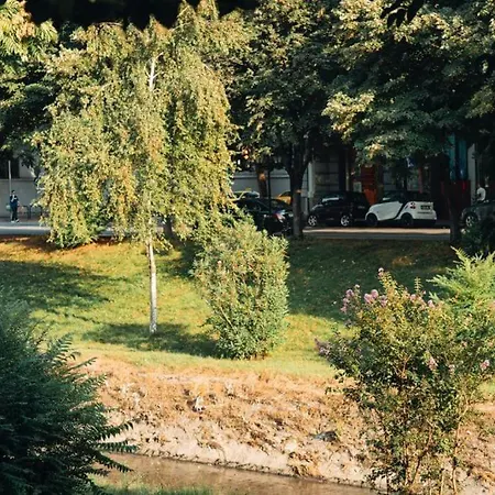 Shallvaret Center Apartment Tirana