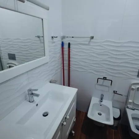 Apartment Shallvaret Center